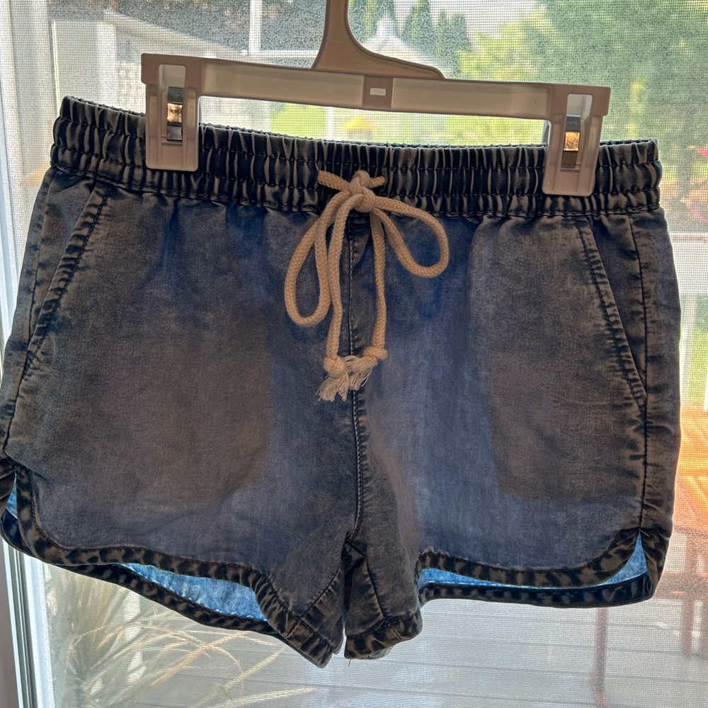 Kendall and Kylie shorts